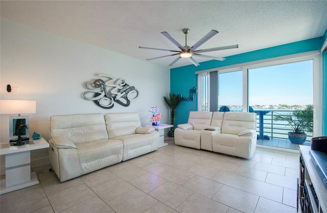 7979 SAILBOAT KEY BOULEVARD S 208, South Pasadena, FL 33707
