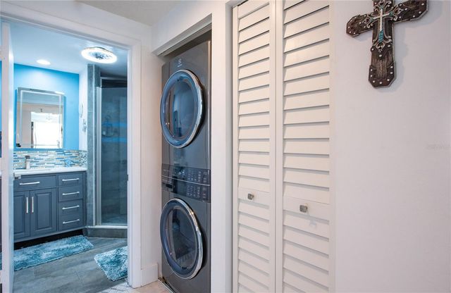 7979 SAILBOAT KEY BOULEVARD S 208, South Pasadena, FL 33707