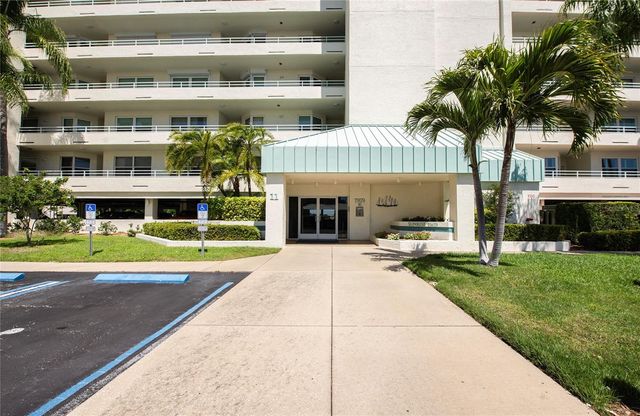 7979 SAILBOAT KEY BOULEVARD S 208, South Pasadena, FL 33707