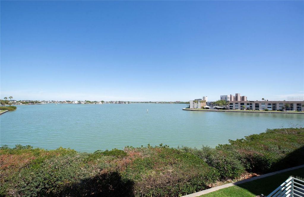 7979 SAILBOAT KEY BOULEVARD S 208, South Pasadena, FL 33707