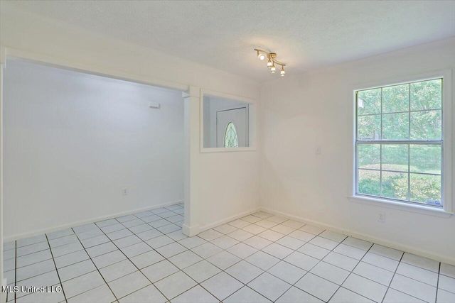 354 Lakeway Drive, Brandon, MS 39047
