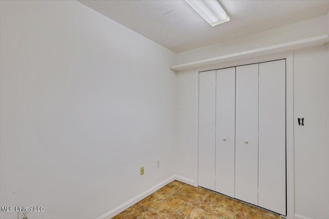 354 Lakeway Drive, Brandon, MS 39047