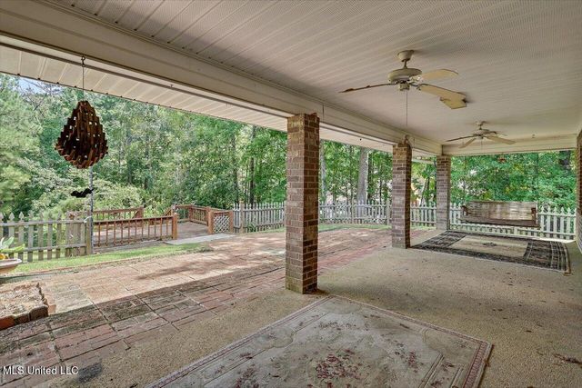 354 Lakeway Drive, Brandon, MS 39047