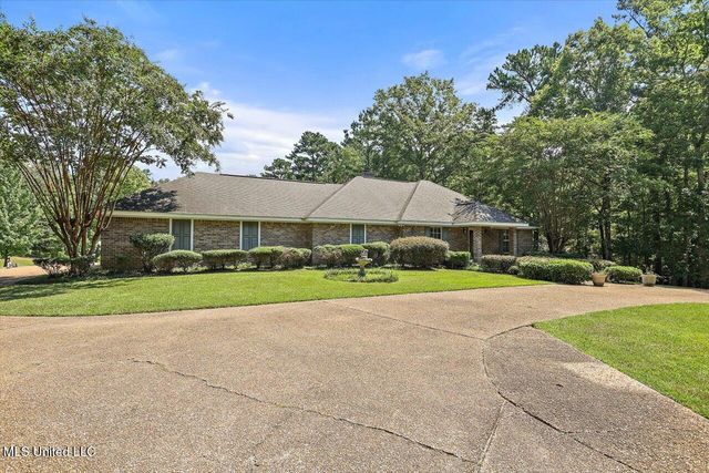 354 Lakeway Drive, Brandon, MS 39047