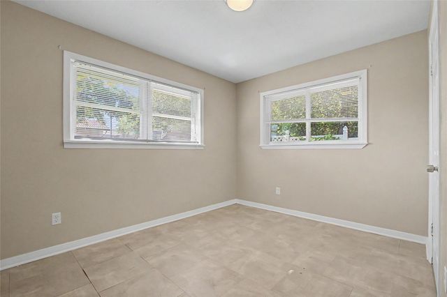 241 S Masonic Street, Bellville, TX 77418