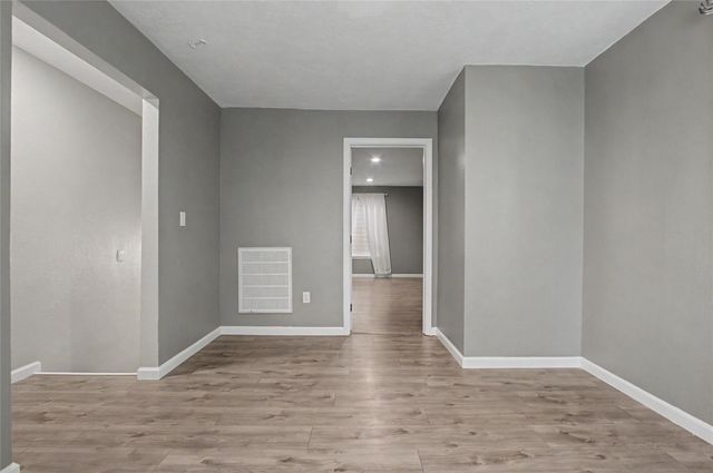 241 S Masonic Street, Bellville, TX 77418