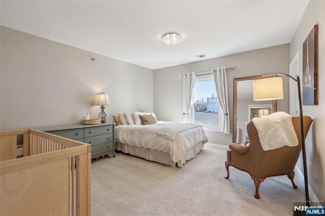 137 20th Street C, Union City, NJ 07087