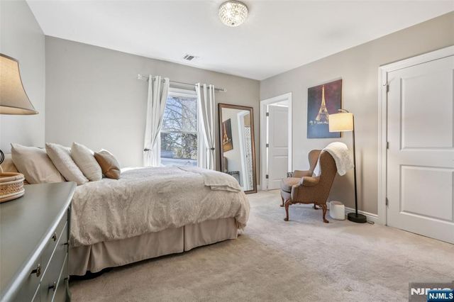 137 20th Street C, Union City, NJ 07087