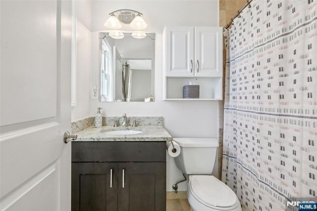 137 20th Street C, Union City, NJ 07087