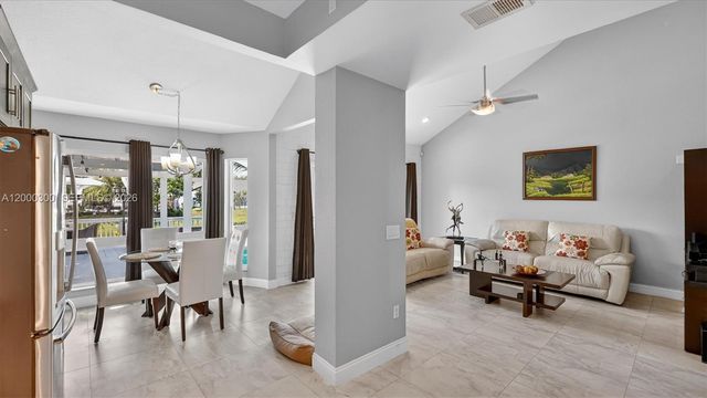 11620 S Budd Dr, Cooper City, FL 33026