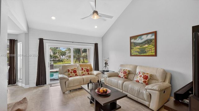 11620 S Budd Dr, Cooper City, FL 33026