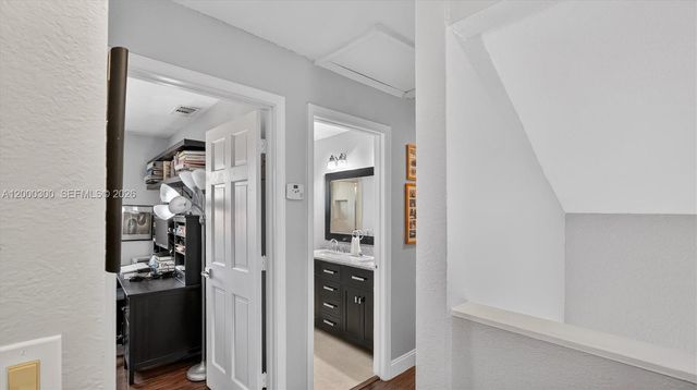 11620 S Budd Dr, Cooper City, FL 33026