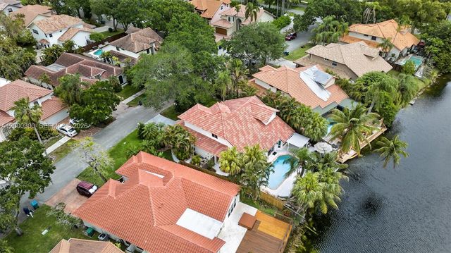 11620 S Budd Dr, Cooper City, FL 33026