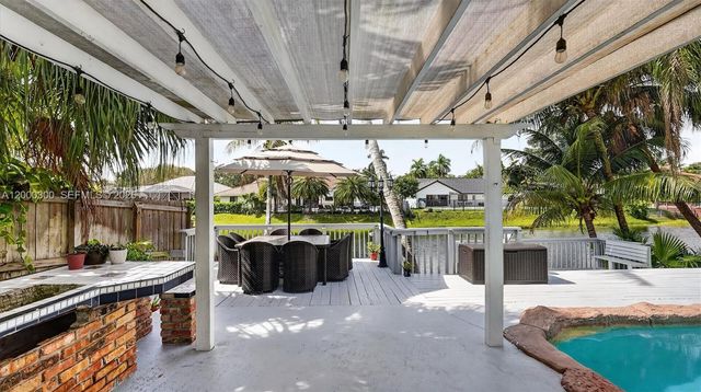 11620 S Budd Dr, Cooper City, FL 33026