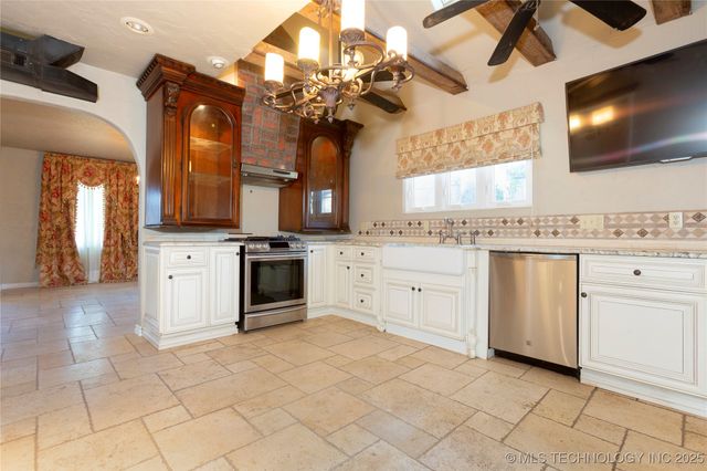 602 E Comanche Street, Mcalester, OK 74501