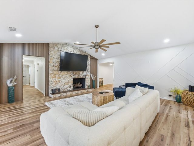 8505 Treetop Court, Fort Worth, TX 76179