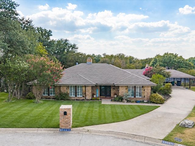 8505 Treetop Court, Fort Worth, TX 76179
