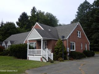 721 Hoosick Road, Brunswick, NY 12180
