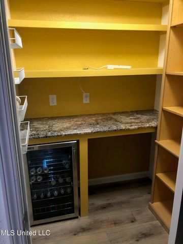 625 Susan Circle, Gautier, MS 39553