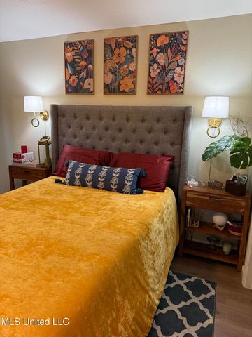 625 Susan Circle, Gautier, MS 39553