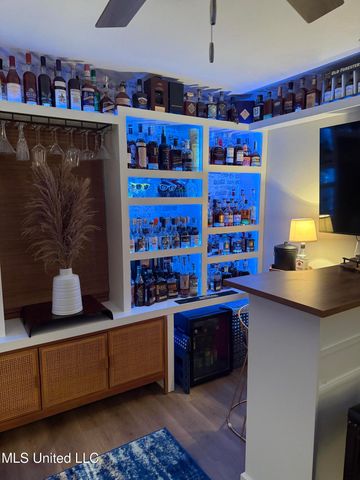 625 Susan Circle, Gautier, MS 39553