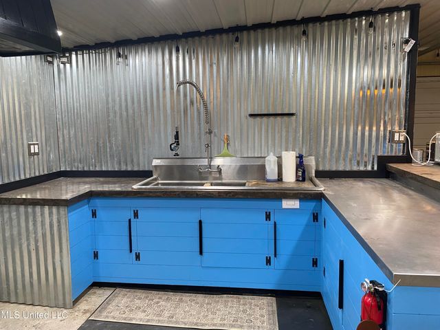 625 Susan Circle, Gautier, MS 39553