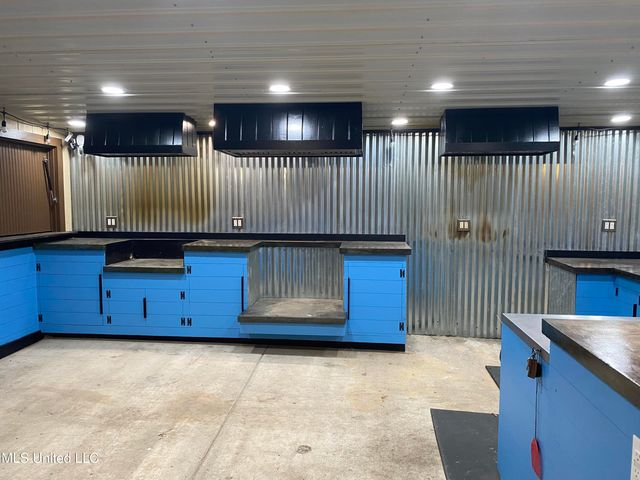 625 Susan Circle, Gautier, MS 39553