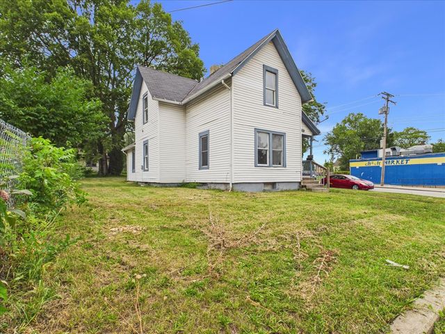 701 Montague Street, Rockford, IL 61102