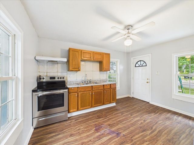 701 Montague Street, Rockford, IL 61102
