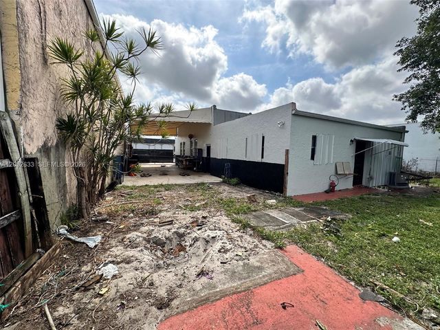 2304 SW 60th Way, Miramar, FL 33023