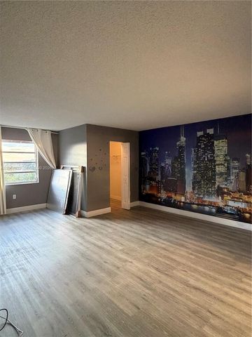 3910 Inverrary Blvd 803-B, Lauderhill, FL 33319