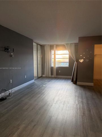 3910 Inverrary Blvd 803-B, Lauderhill, FL 33319