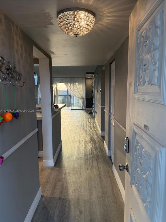 3910 Inverrary Blvd 803-B, Lauderhill, FL 33319