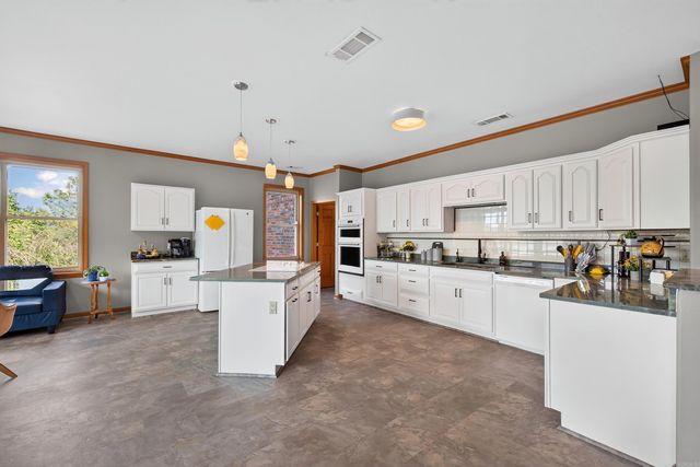 139 Waterfront Court, Hot Springs, AR 71913