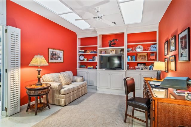 240 S Peppertree Drive, Vero Beach, FL 32963