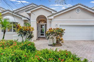 240 S Peppertree Drive, Vero Beach, FL 32963
