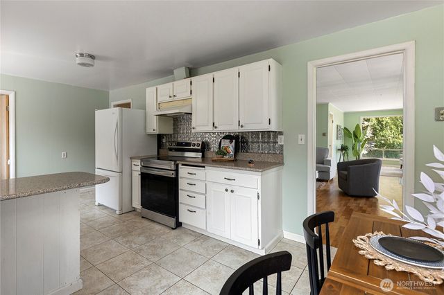 20509 NE State Highway 305 NE NE, Poulsbo, WA 98370