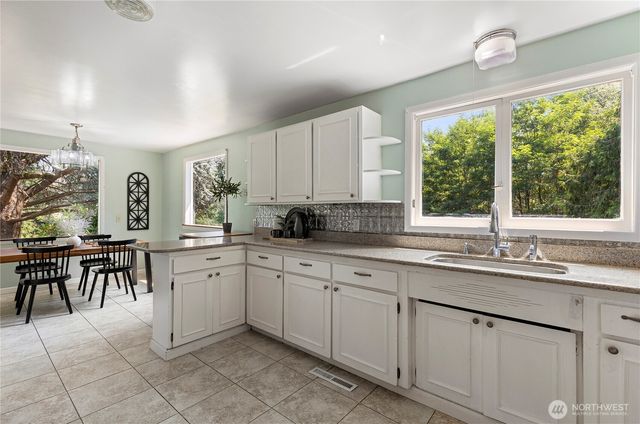 20509 NE State Highway 305 NE NE, Poulsbo, WA 98370