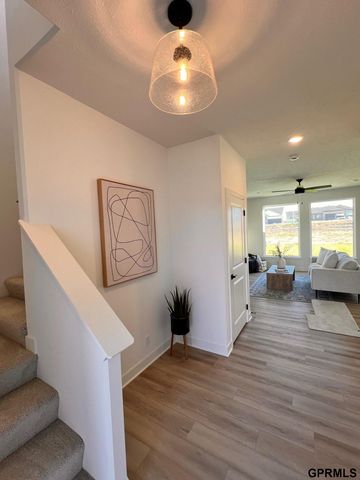 12039 S 45 Avenue, Bellevue, NE 68133