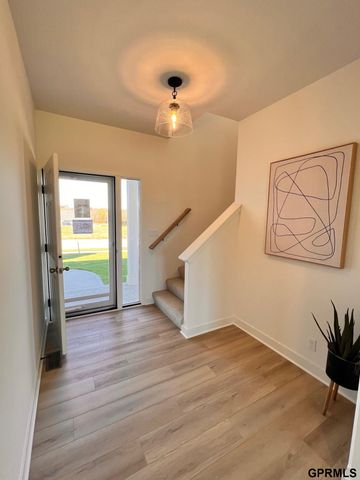 12039 S 45 Avenue, Bellevue, NE 68133