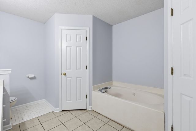8136 COUNTRY MILL CV, Memphis, TN 38016
