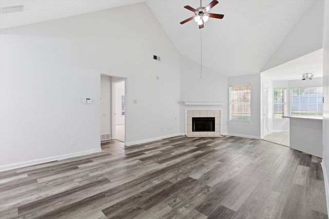 8136 COUNTRY MILL CV, Memphis, TN 38016