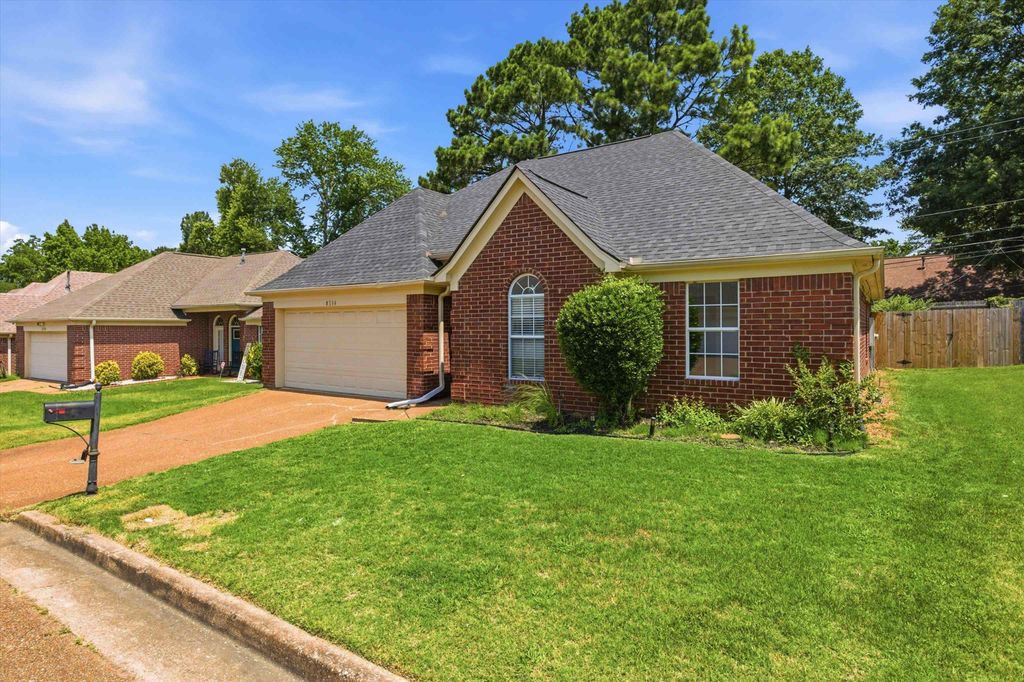 8136 COUNTRY MILL CV, Memphis, TN 38016