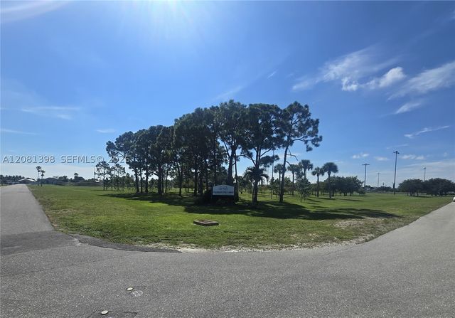1310 SW 7th Ct 0, Cape Coral, FL 33991