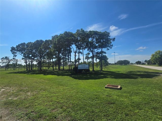 1310 SW 7th Ct 0, Cape Coral, FL 33991