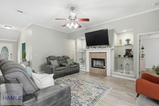 203 Barcalay Lane, Hinesville, GA 31313