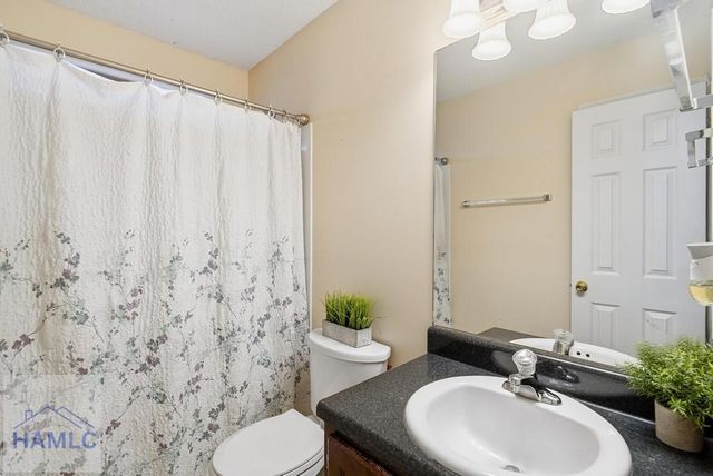 203 Barcalay Lane, Hinesville, GA 31313