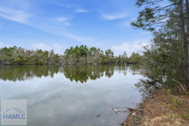 203 Barcalay Lane, Hinesville, GA 31313