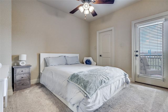 4045 Winsor Drive, Farmers Branch, TX 75244