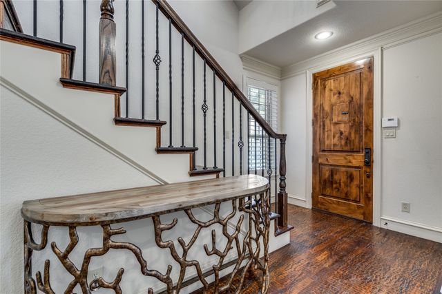 4045 Winsor Drive, Farmers Branch, TX 75244